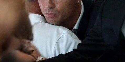 开云体育-🕯️葡萄牙众将出席若塔纪念仪式：C罗献欧国联奖杯&amp;amp;慰问其父亲