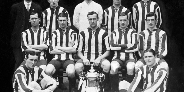 KAIYUN下载app-在奔赴战场前，他们看完了人生的最后一场球赛