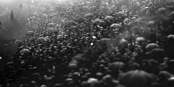 KAIYUN下载app-在奔赴战场前，他们看完了人生的最后一场球赛