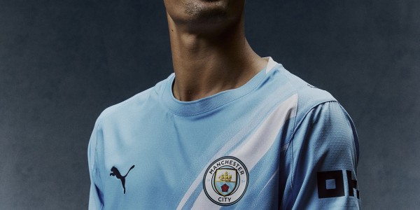 开云登录线上-赖因德斯专访：印尼文化最重视家庭，选择14号因为克鲁伊夫