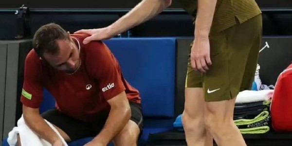 KAIYUN下载app-辛纳分享美网输球后一关键改变，大坂战袍遭吐槽cos新白娘子传奇|大坂直美|澳网|网球|扬尼克-辛纳|ATP_新浪体育_新浪新闻